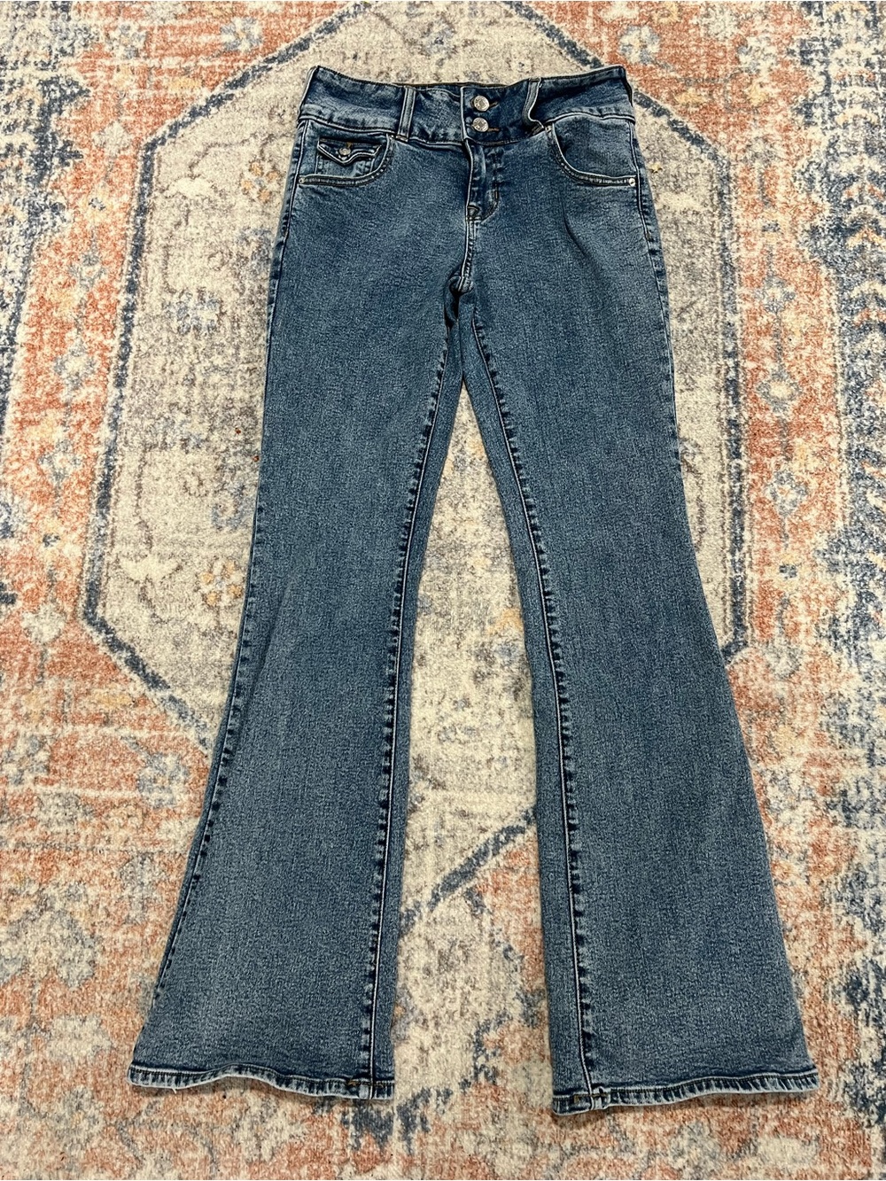 PacSun Women's Stretch Low Rise Bootcut Jeans in Medium Blue 27